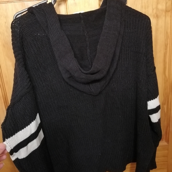Knitted sweater - Picture 2 of 2